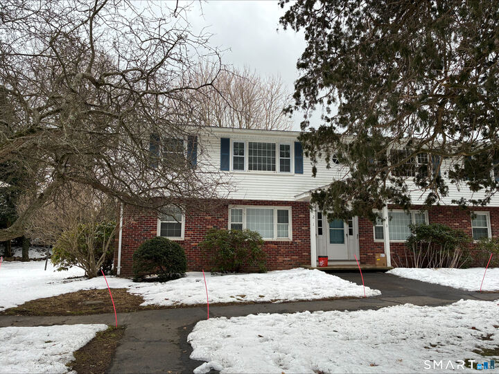 Property Photo: 26 College Street Apt 2 CT 06413
