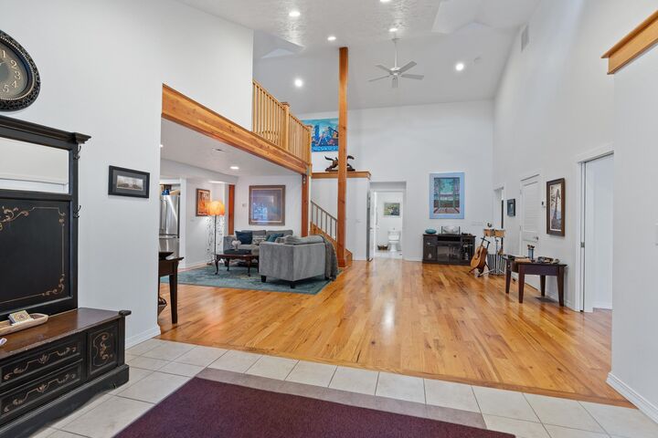 Property Photo:  15717 E Cooper Rd  WA 99021 