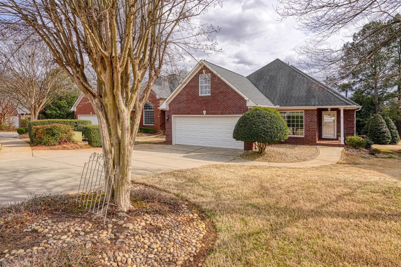 Property Photo:  904 Ansley Court  SC 29301 