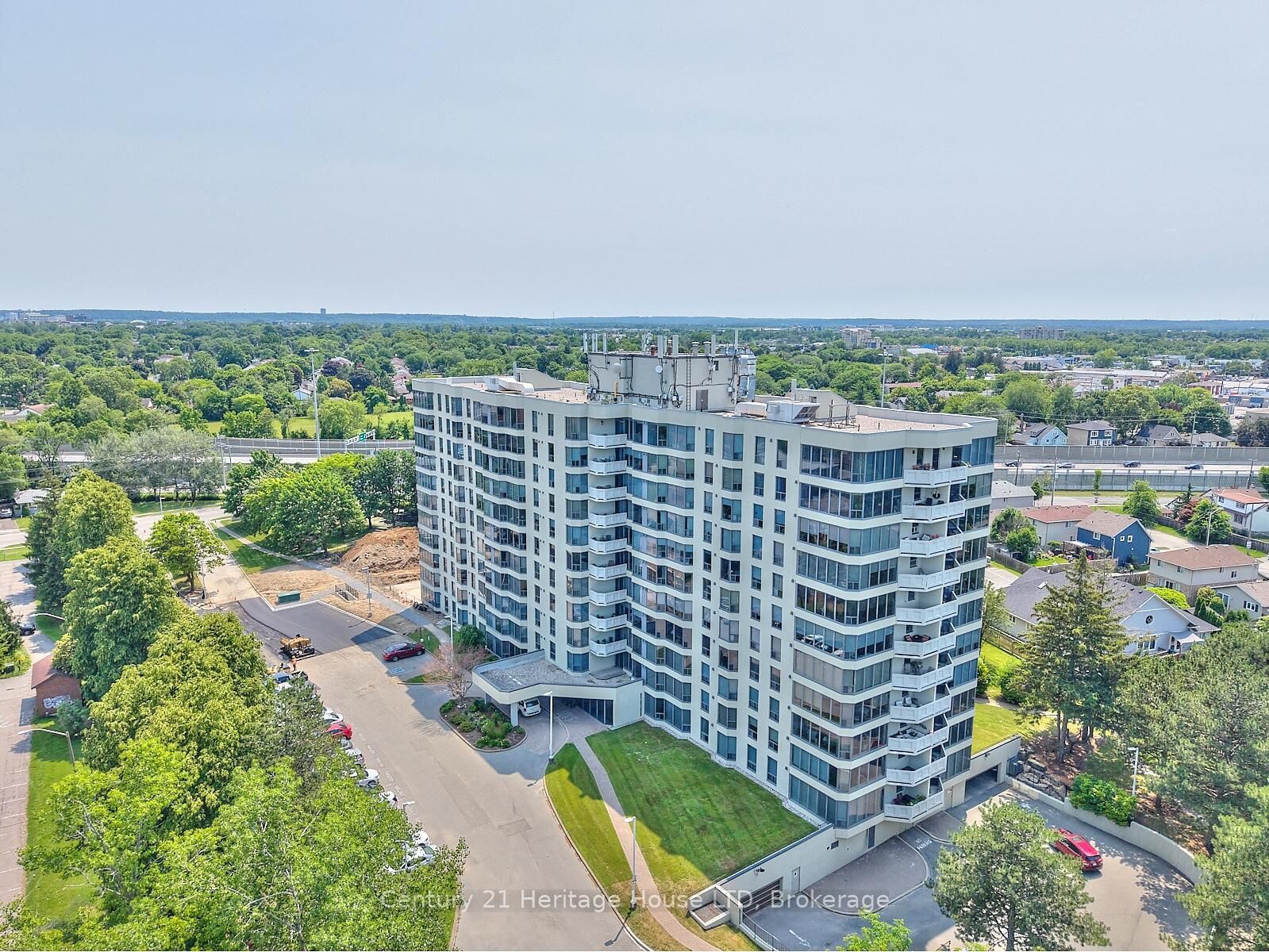 Photo de la propriété: 81 Scott Street 504 ON L2N 7L5