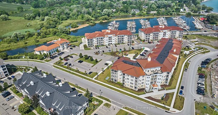 Photo de la propriété:  50 Lakebreeze Drive 105  ON L1B 0V9 