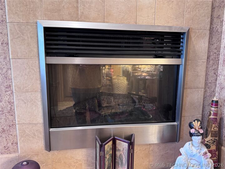 Property Photo:  17603 E Meadow Lane  OK 74017 