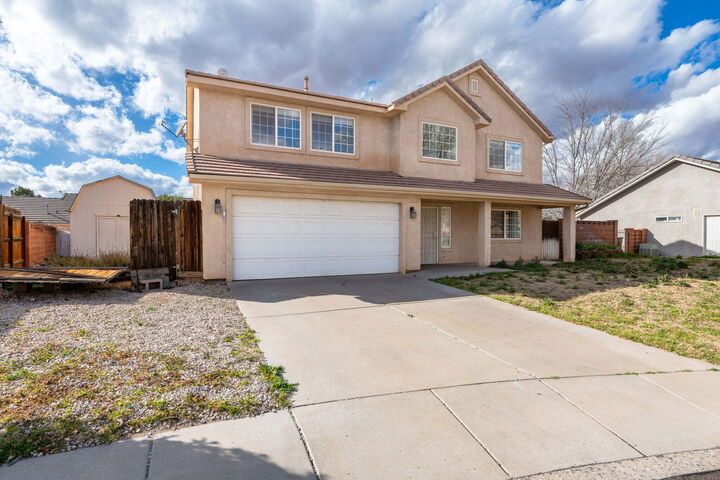 Property Photo: 1906 S Bridle Cir UT 84780