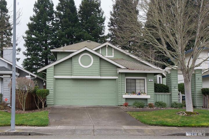 Property Photo:  124 S Temelec Circle  CA 95476 