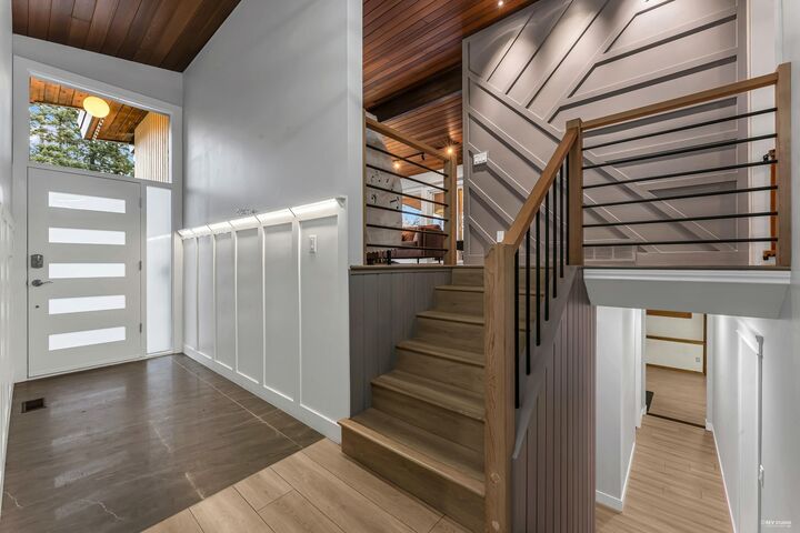 Property Photo: 5068 7B Avenue BC V4M 1S5