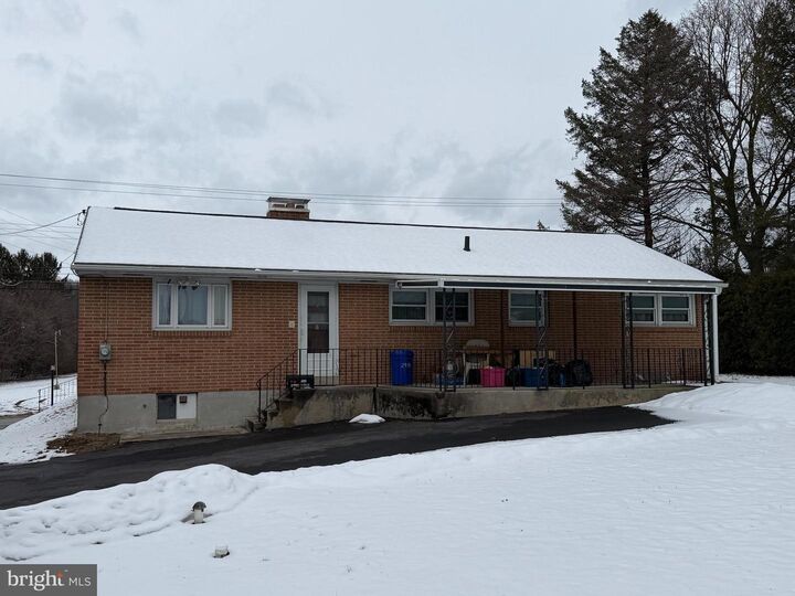 Property Photo:  2944 Bernville Road  PA 19533 