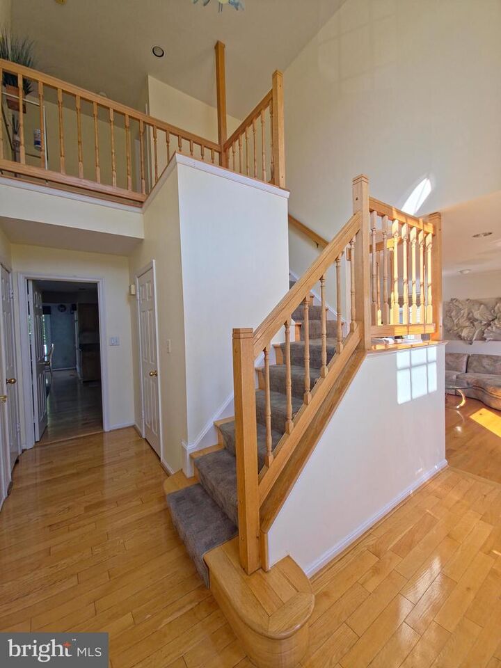 Property Photo:  14440 Stonebridge View Drive  MD 20878 