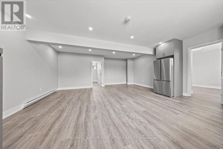 Property Photo:  20 Inverkip Avenue B  ON K1T 4B7 