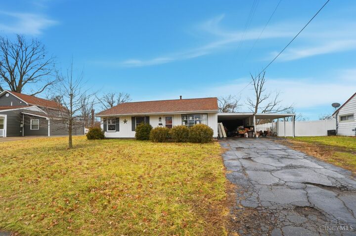 Property Photo: 4041 Larchview Drive OH 45236