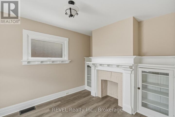 Property Photo: 184 Queenston Street ON L2R 2Z7