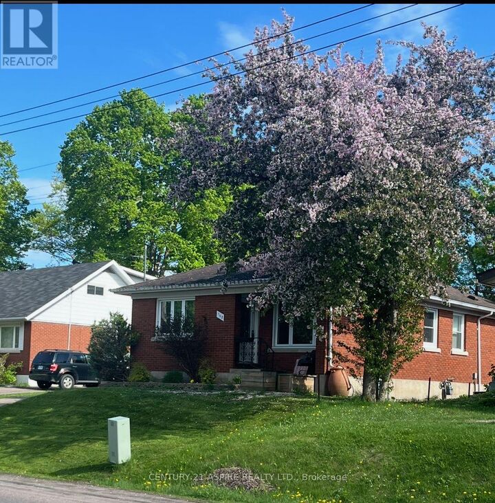 Property Photo:  368 Bell Street  ON K8A 2K4 