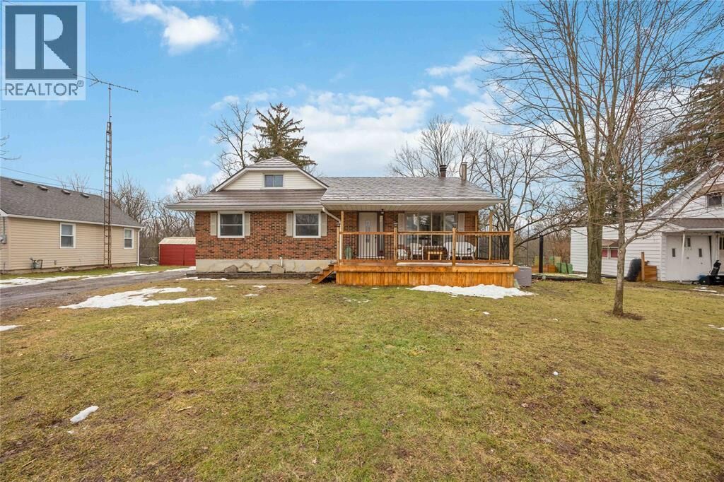 Property Photo:  2346 Sydenham Avenue  ON N0N 1B0 