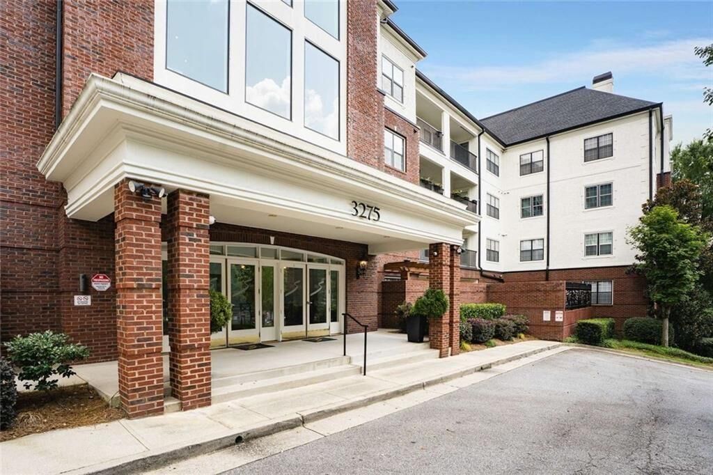 Property Photo:  3275 Lenox Road NE #302  GA 30324 