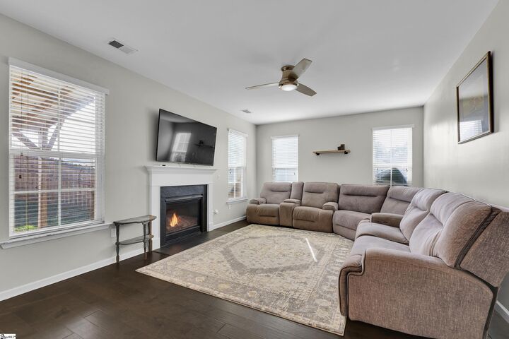 Property Photo: 123 W Pyrenees Drive SC 29365