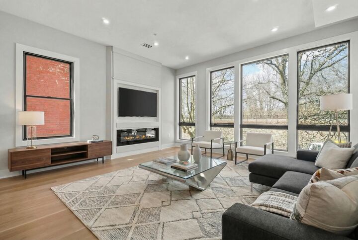 Property Photo:  160 Central Ave 2  NJ 07307 