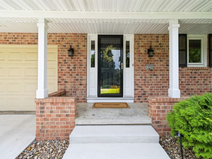 Property Photo:  2906 Watrous Avenue  IA 50321 