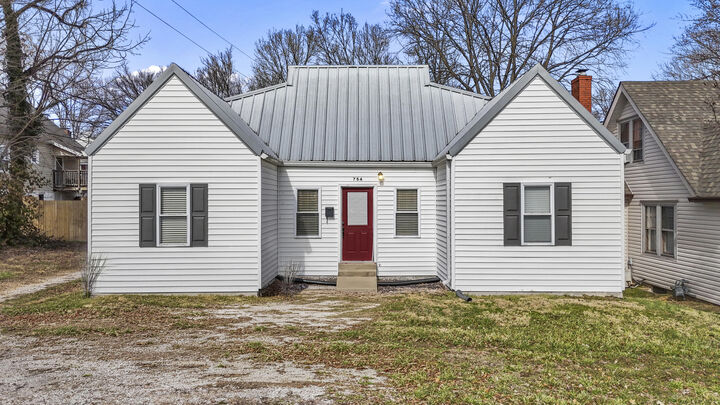 Property Photo:  754 E Main Street  KY 40601 
