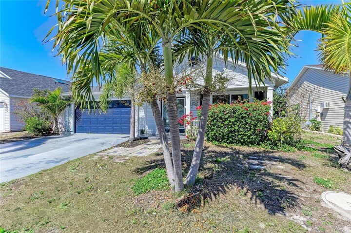 Property Photo: 3810 39th Ave W FL 34205