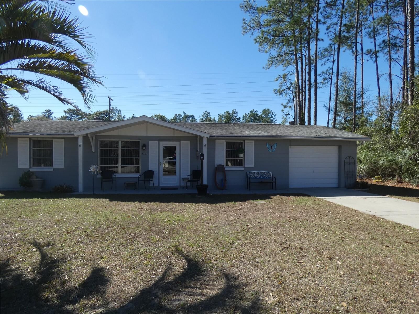 Property Photo:  1762 W Alhambra Drive  FL 34434 