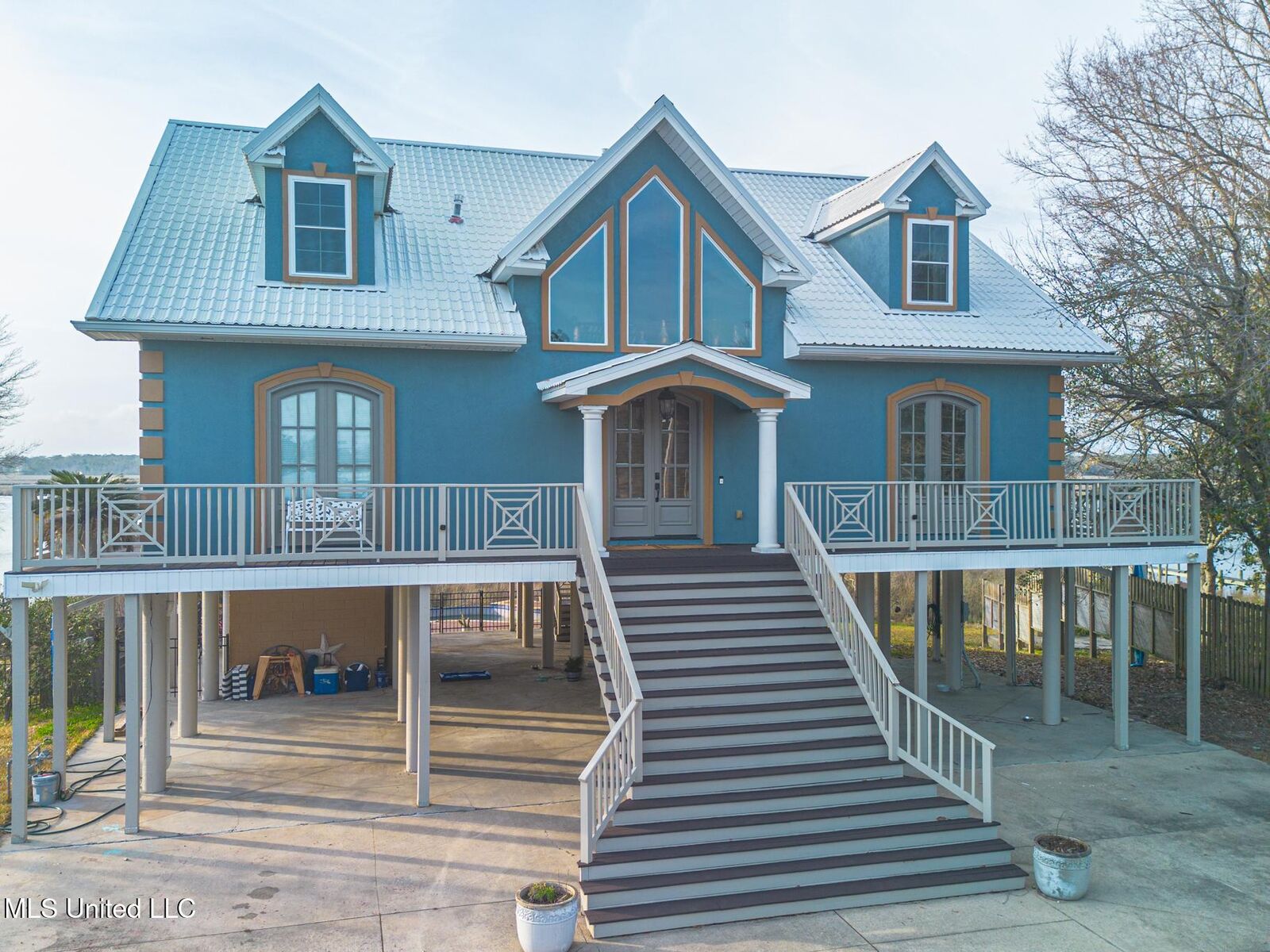 Property Photo:  957 N Shore Drive  MS 39532 