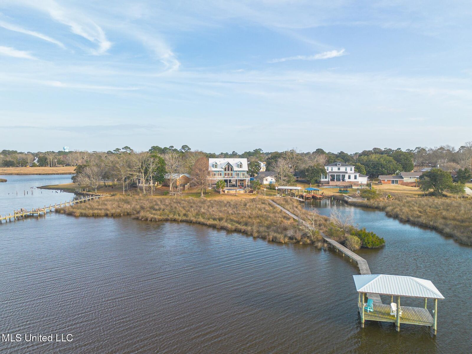 Property Photo: 957 N Shore Drive MS 39532