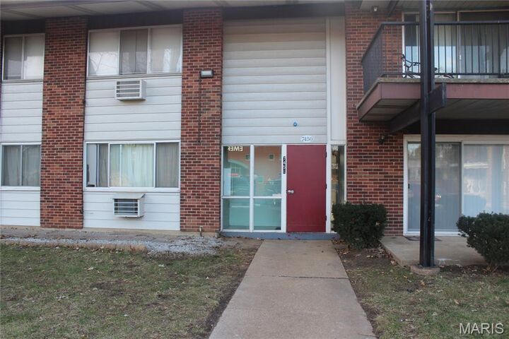 Property Photo: 7450 Sieloff Drive D MO 63042