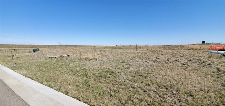 Property Photo: 280 14th St Block 52 Lot 10 ND 58852