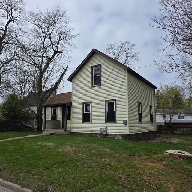Property Photo:  519 S Union Street  MI 49420 