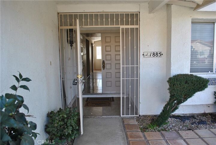 Property Photo: 1885 Silver Oak Way CA 92545