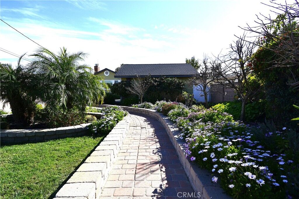 Property Photo:  1338 W 221st Street  CA 90501 