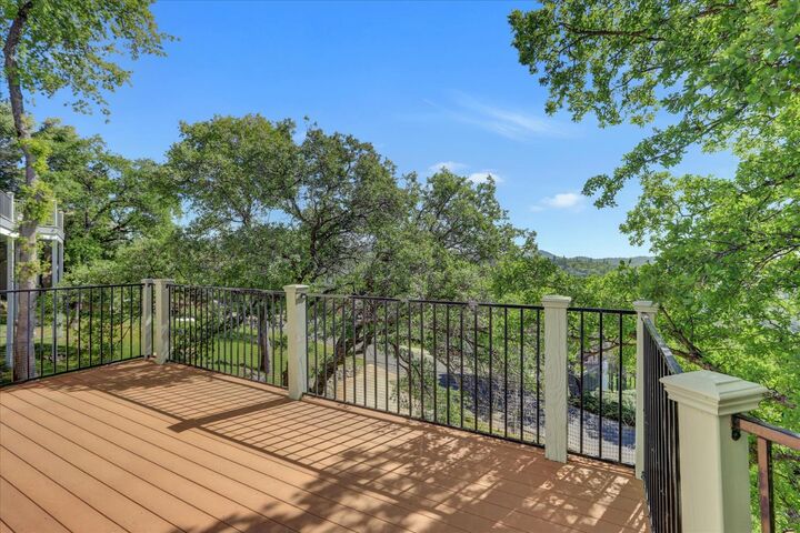 Property Photo: 17572 Long Branch Court CA 95946