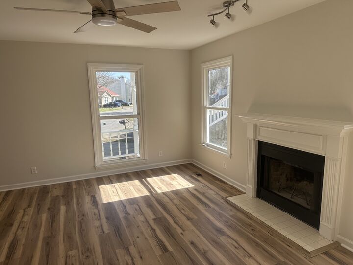 Property Photo:  1010 Silver Point Dr  TN 37130 