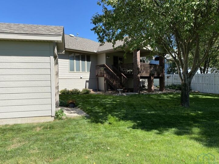 Property Photo:  3537 Strawberry Ln  IA 51104 