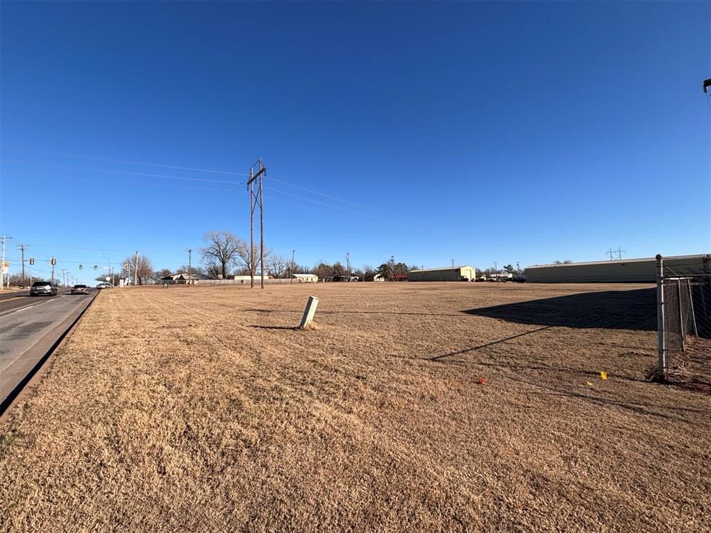 Property Photo:  1641 S Bryant Avenue  OK 73121 