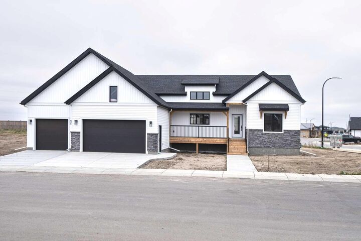 6017 13 Street — photo 1