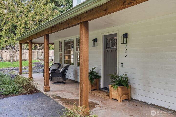 Property Photo: 128 Arbor Lane WA 98632