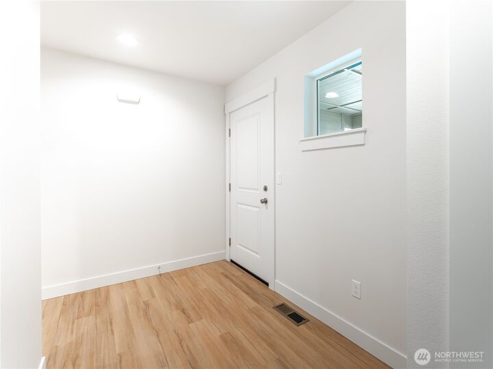 Property Photo:  104  Salmon Drive  WA 98801 