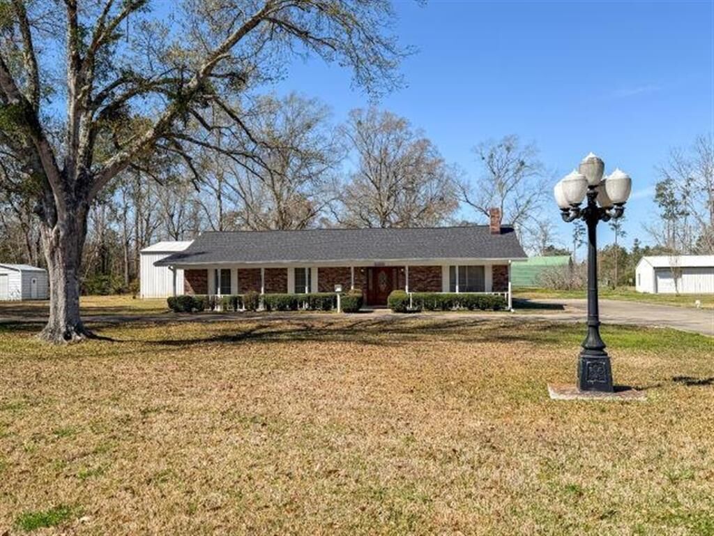 Property Photo:  1345 Woodland Trail  LA 70611 