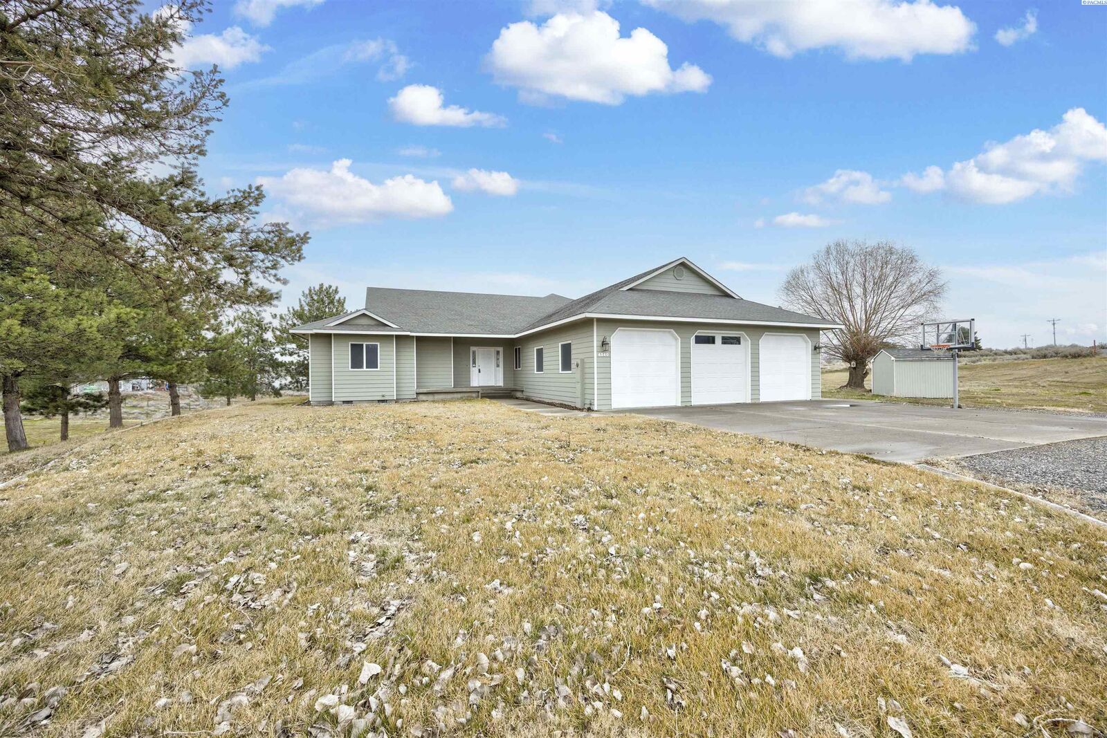 Property Photo:  4340 Rosencrans Road  WA 99353 