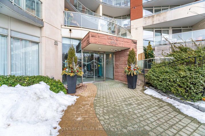 Property Photo:  550 Queens Quay 318  ON M5V 3M8 