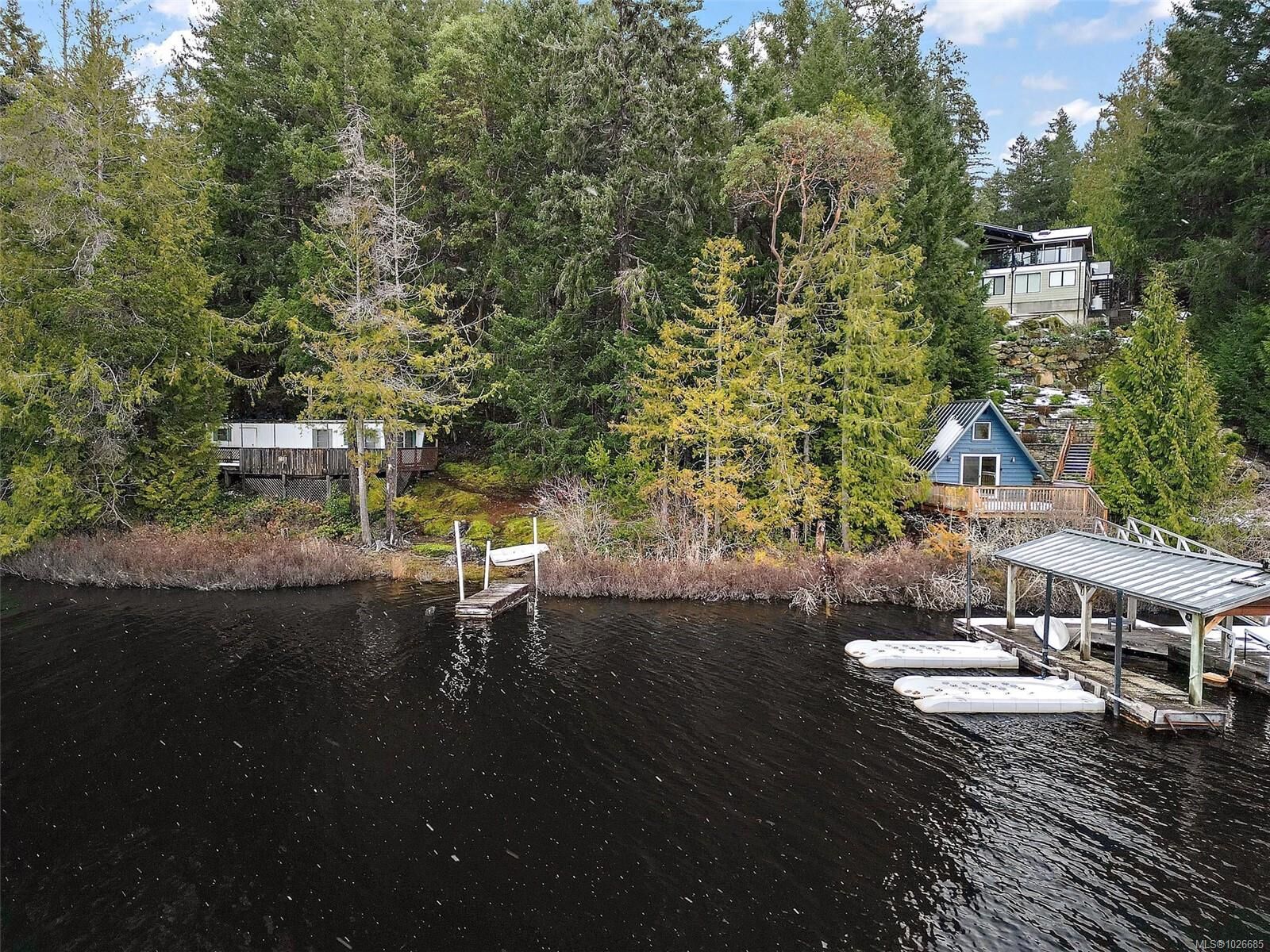 Photo de la propriété:  1894 Lakewood Rd  BC V9B 6B1 