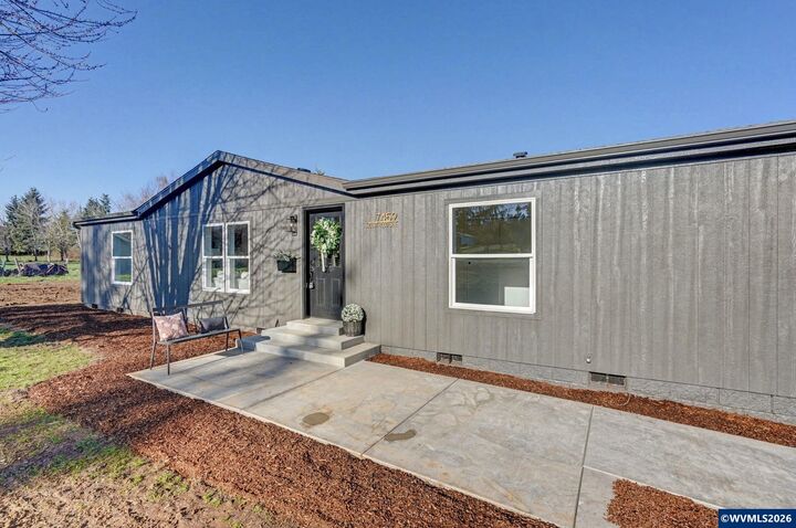 Property Photo:  7459 Mt Hood Ln SE  OR 97317 