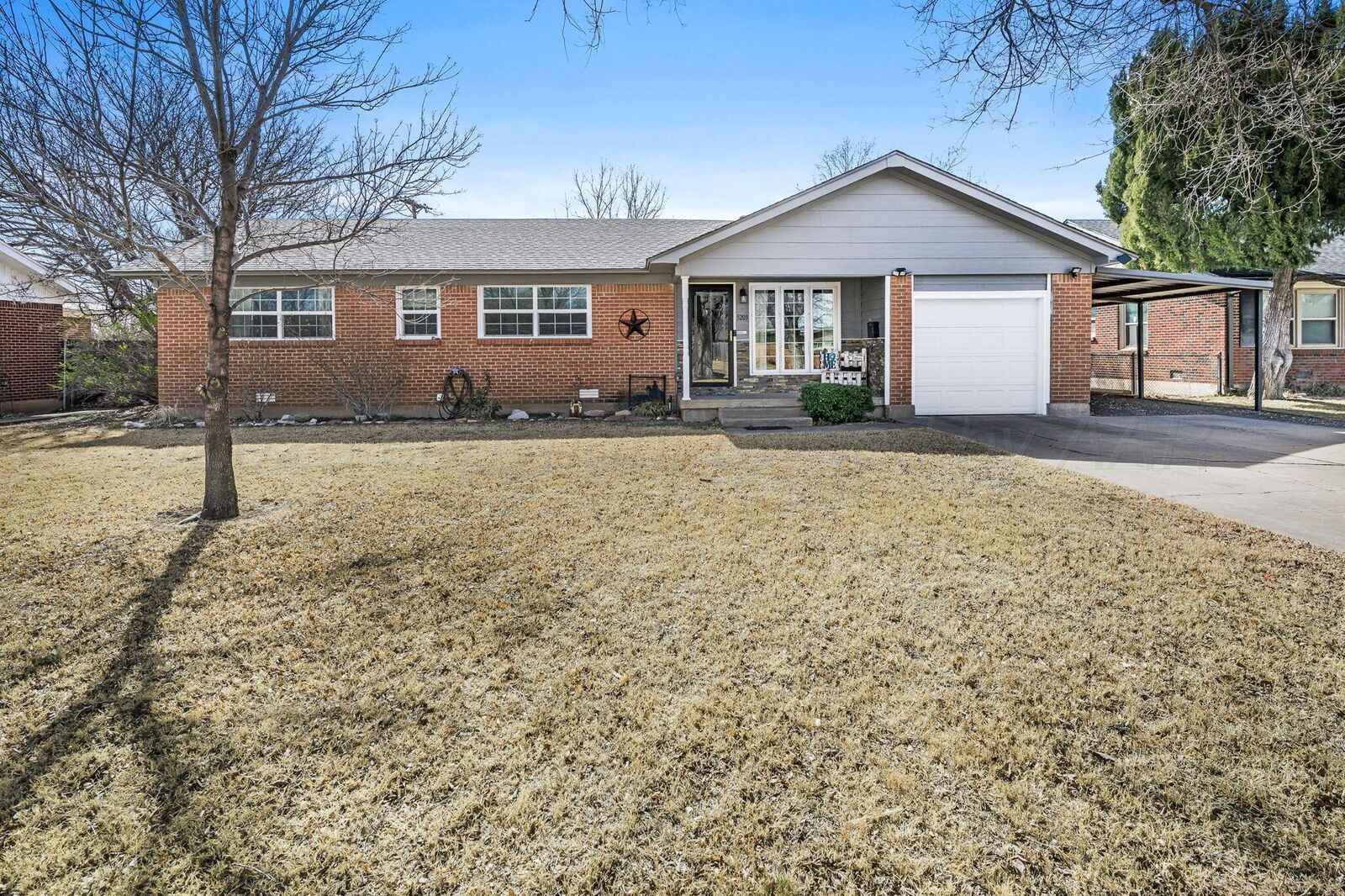 Property Photo: 5203 Westgate Drive TX 79106