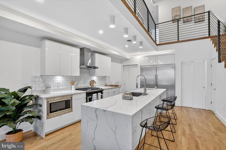 Property Photo:  1125 Morse Street NE 1  DC 20002 