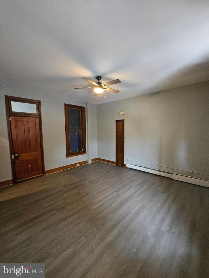 Property Photo:  40 S 11th Street  PA 17042 