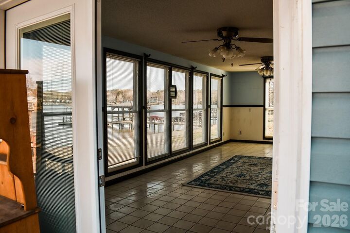 Property Photo: 4928 Northcrest Street NC 28610