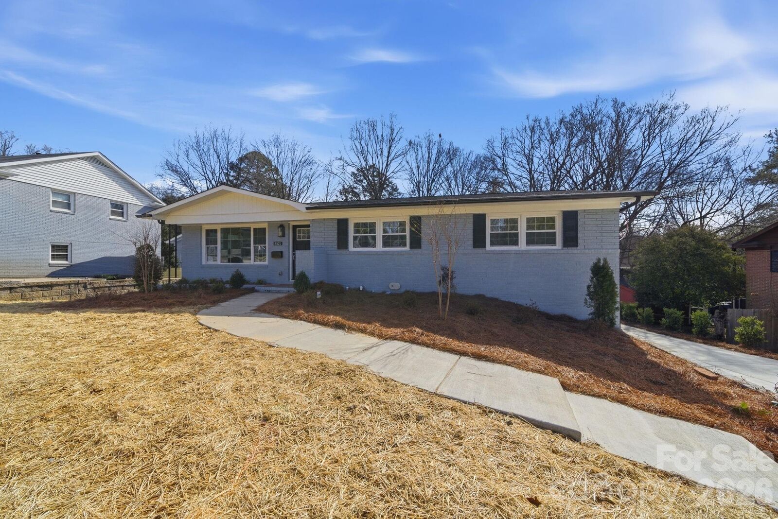 Property Photo: 6521 Highwood Place NC 28210