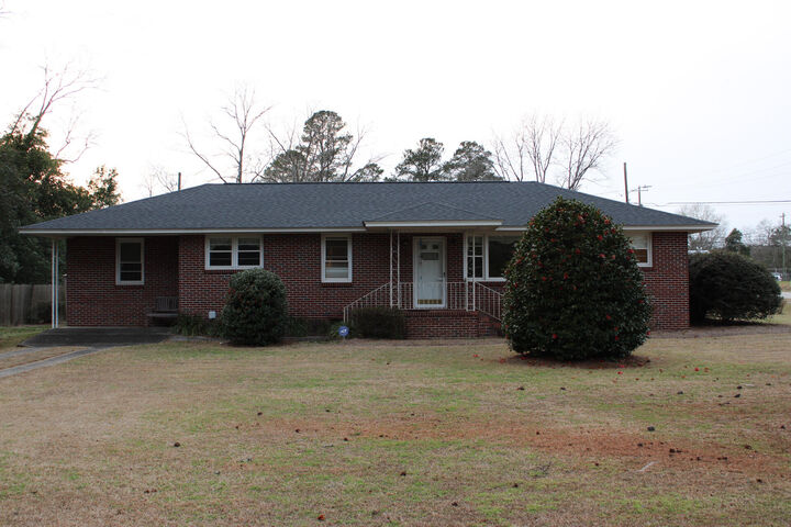 Property Photo:  18 Chestnut Avenue  SC 29042 