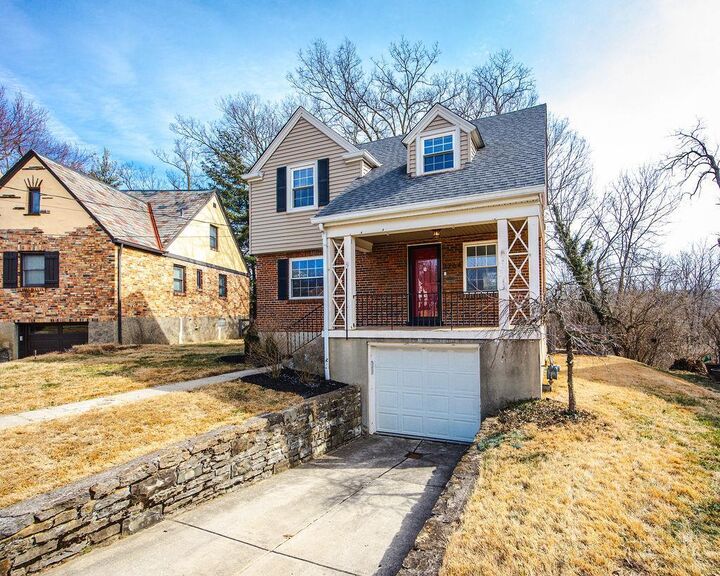 Property Photo:  3264 Ashwood Drive  OH 45213 