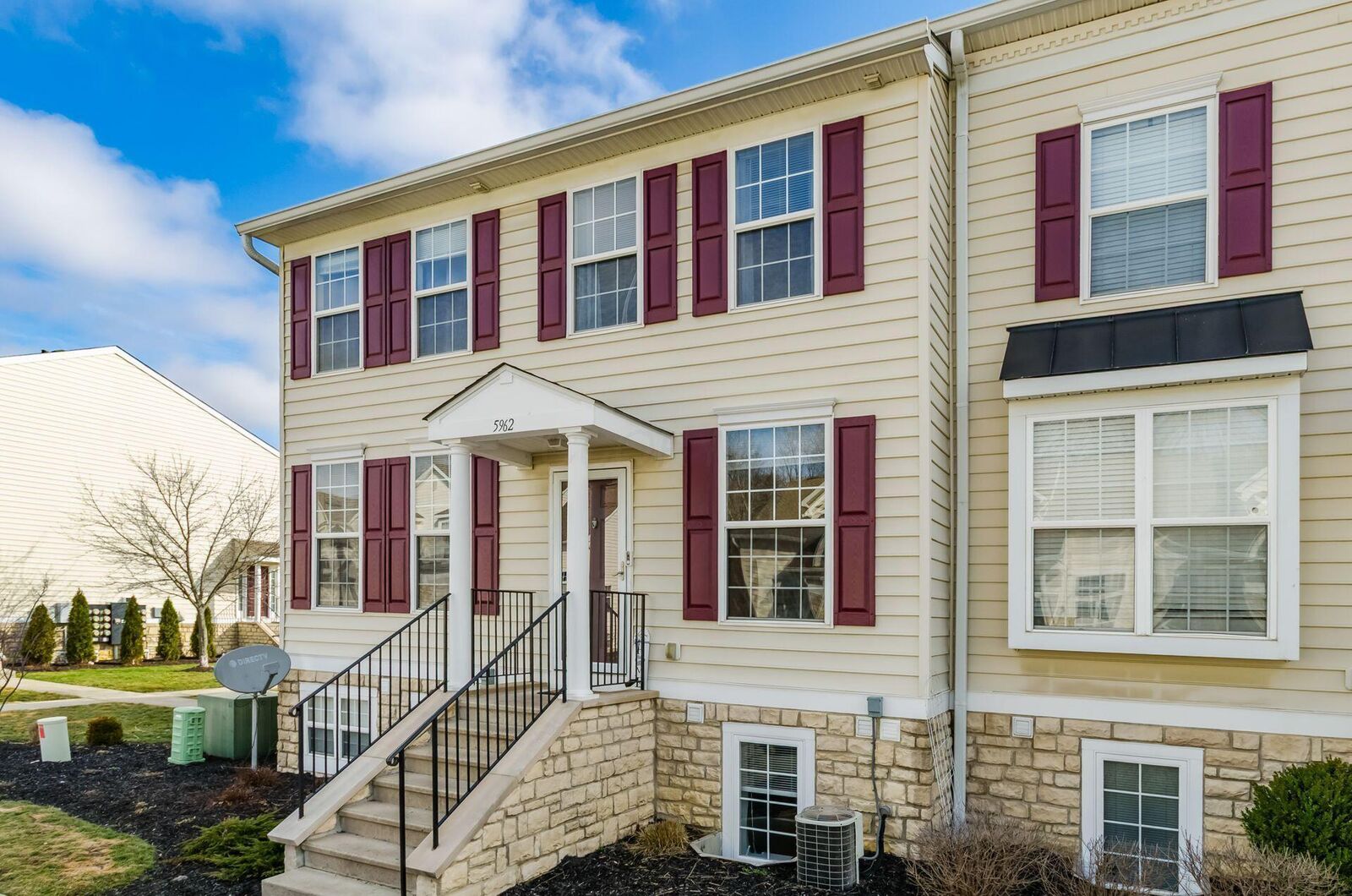 Property Photo: 5962 Thunder Gulch Drive OH 43054